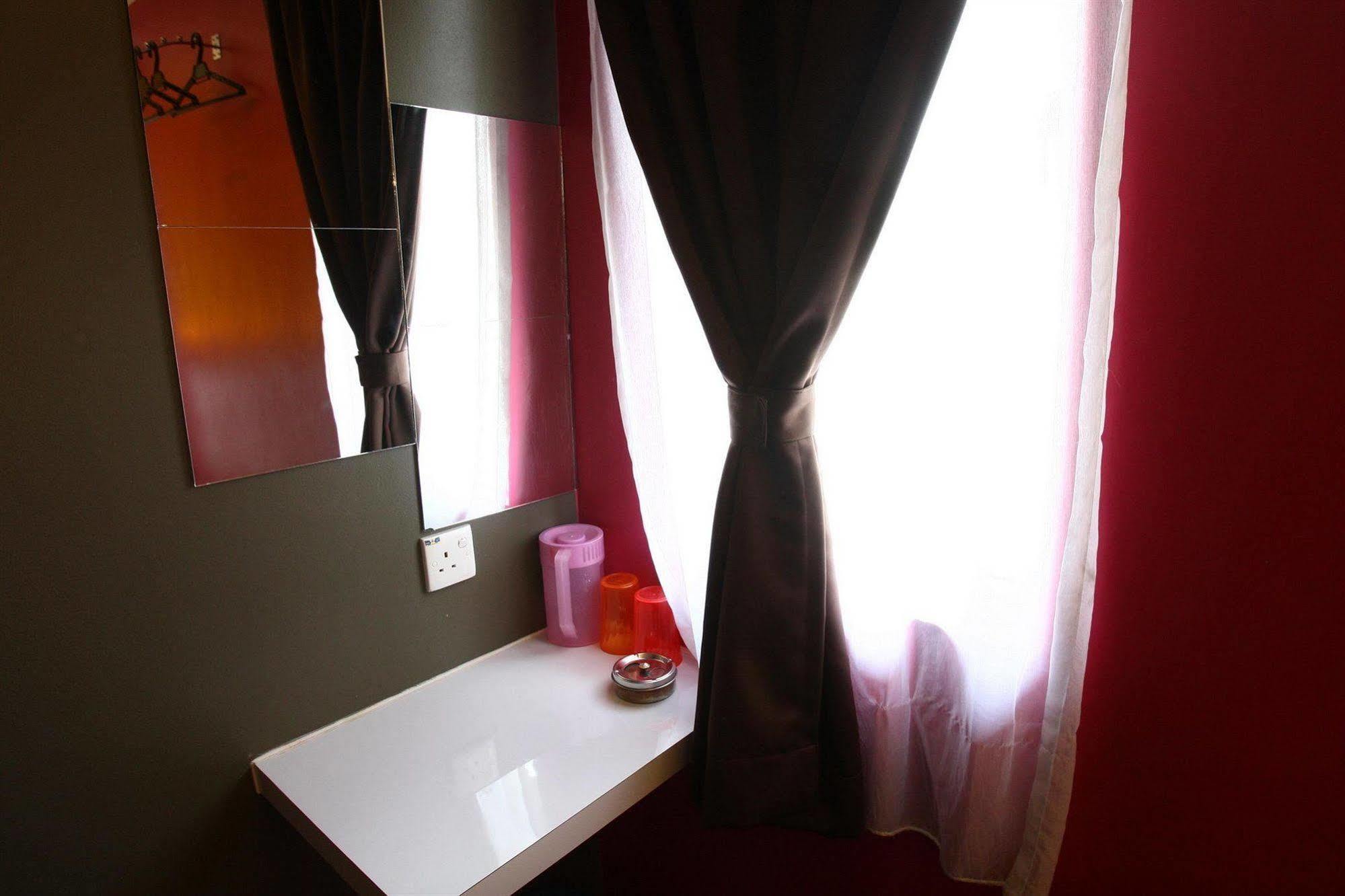 My Home Hotel @ Taman Connaught Cheras Extérieur photo